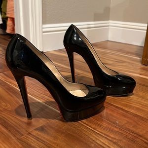 Christian louboutin bianca heels size 40